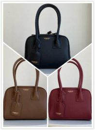 Picture of Burberry Lady Handbags _SKUfw110742703fw